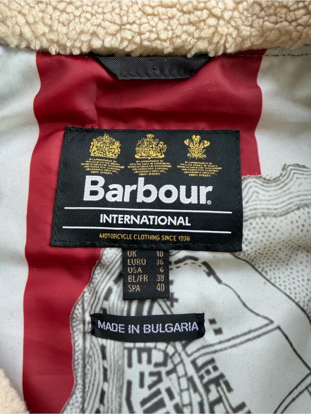 Barbour Black Utility Jacket with Cream Sherpa Collar - Picture 2 of 6